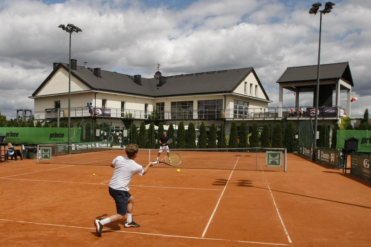 Hotel Restauracja Tenis Kortowo Poznan Ngoại thất bức ảnh