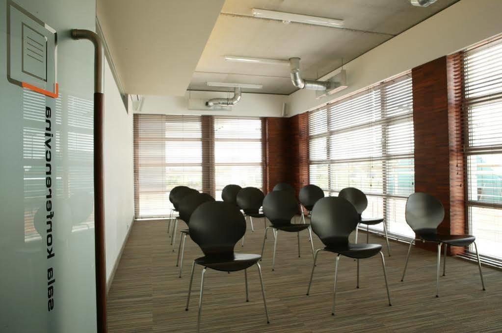 Hotel Restauracja Tenis Kortowo Poznan Ngoại thất bức ảnh