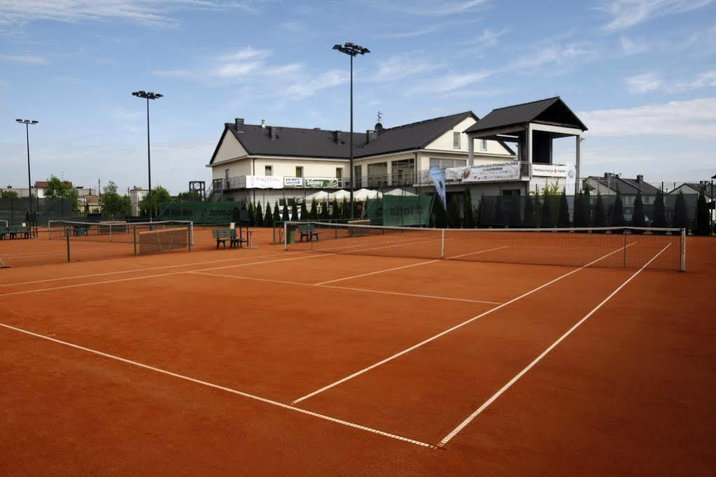 Hotel Restauracja Tenis Kortowo Poznan Ngoại thất bức ảnh