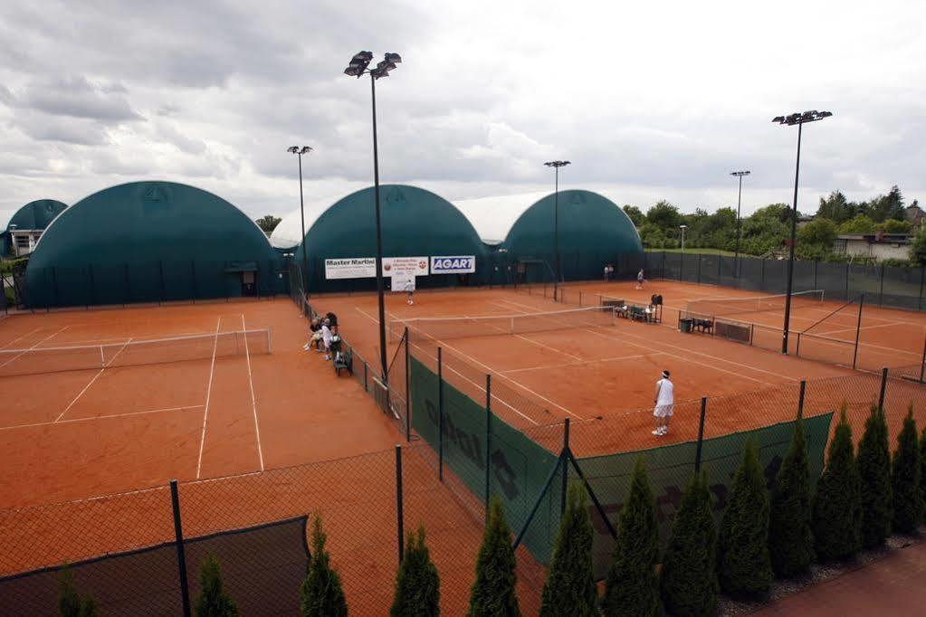Hotel Restauracja Tenis Kortowo Poznan Ngoại thất bức ảnh