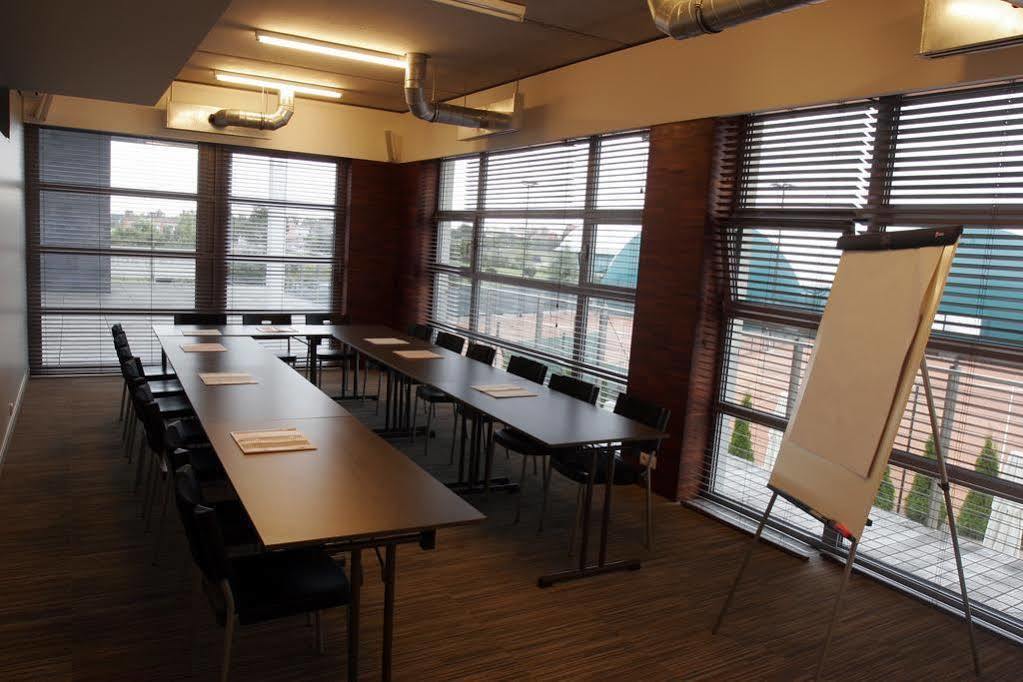 Hotel Restauracja Tenis Kortowo Poznan Ngoại thất bức ảnh