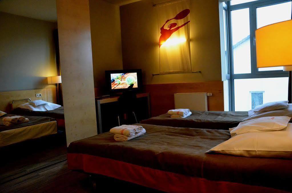 Hotel Restauracja Tenis Kortowo Poznan Ngoại thất bức ảnh