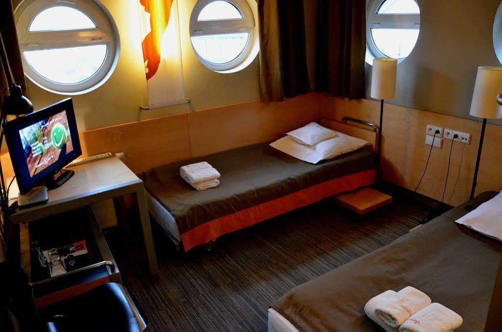 Hotel Restauracja Tenis Kortowo Poznan Ngoại thất bức ảnh
