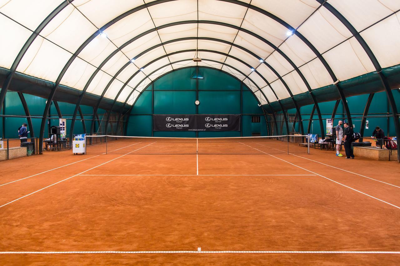 Hotel Restauracja Tenis Kortowo Poznan Ngoại thất bức ảnh
