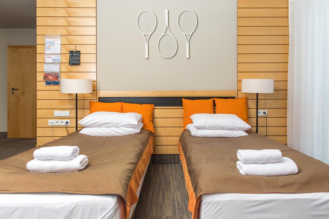 Hotel Restauracja Tenis Kortowo Poznan Ngoại thất bức ảnh